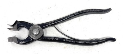 Vintage IND. B.F. MACH CO. Boston Mass ''YOKE'' 7'' pliers