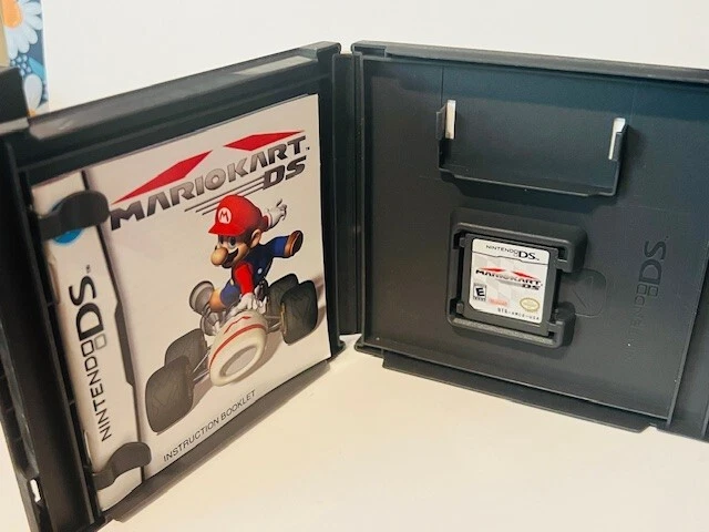 Nintendo DS Video Game Super Mario Kart Mariokart Race Booklet Case 2005 Vtg NES - Image 4 of 4