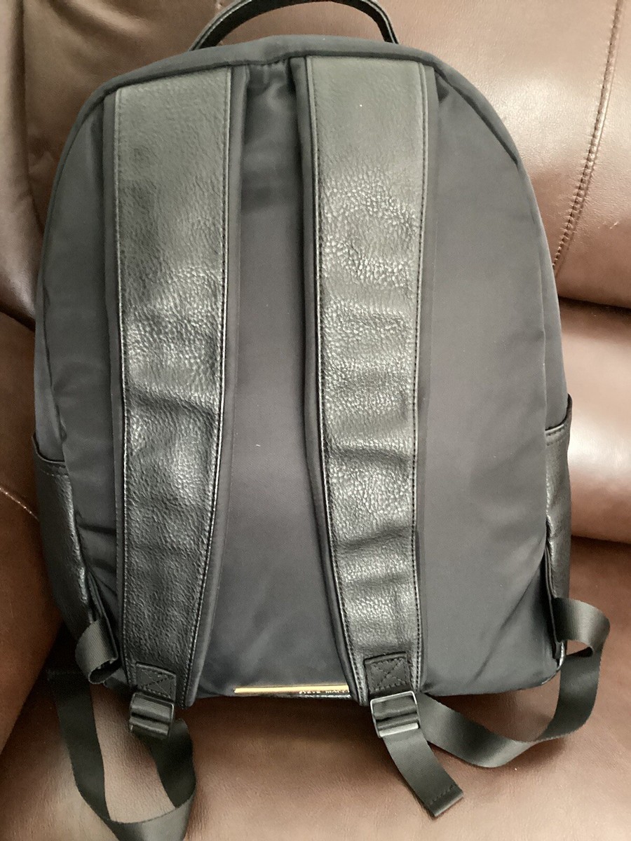 Steve Madden Logo Print Backpack w/Wristlet Nylon EUC Black  display picture 3