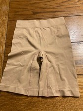 Vanity Fair Women's Smoothing Slip Short 12684 Size Small/5 - BEIGE - NEW