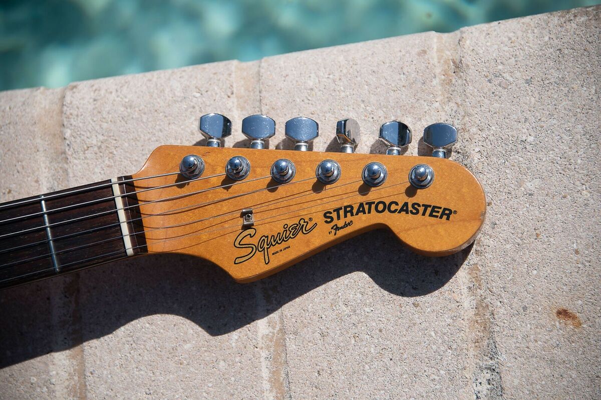 1986 Squier By Fender E Serial Stratocaster - Sunburst -Made 1986 Squier By Fender E Serial Stratocaster - Sunburst -Made