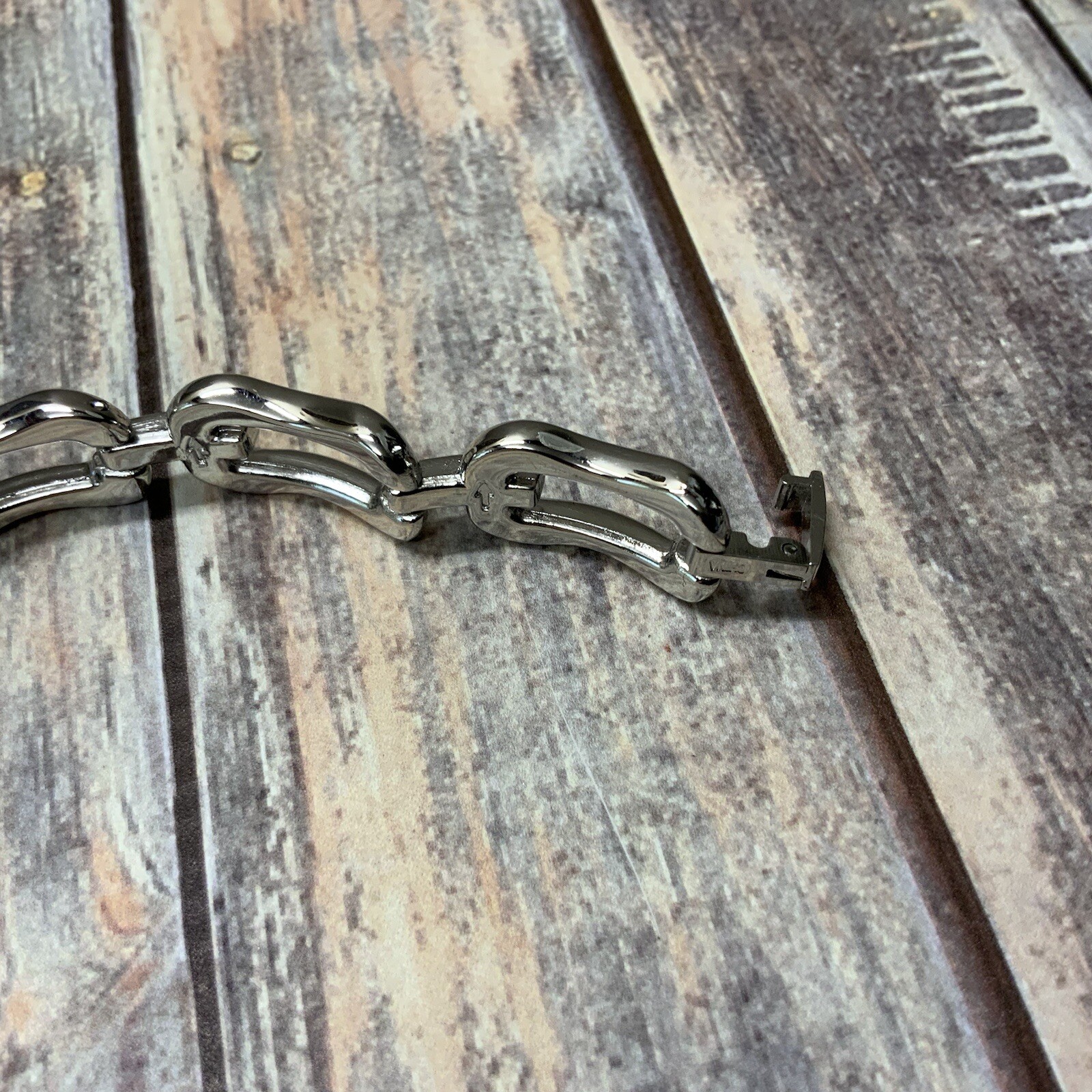 Silver tone rectangular peanut link bracelet in s… - image 3