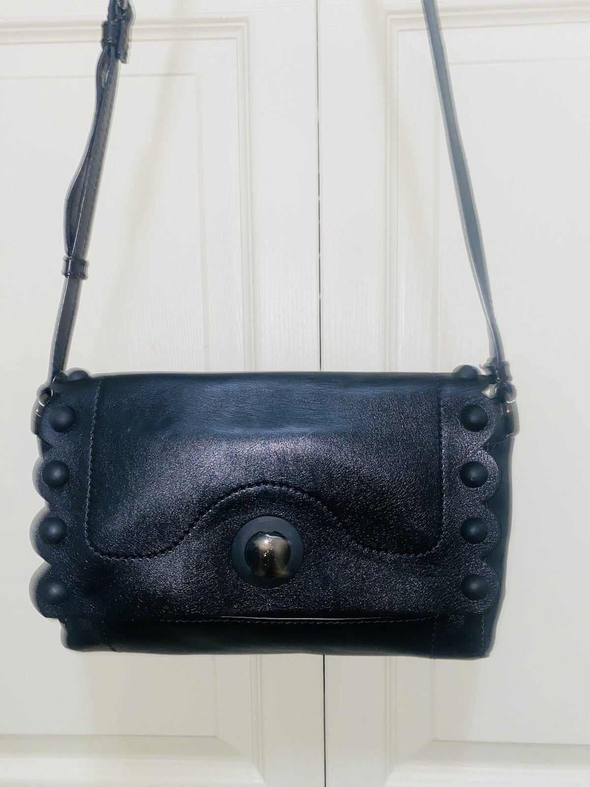 Rare Auth. Moshino Women's Classic Leather Black Shoulder Bag Turn Lock Bag. image 2