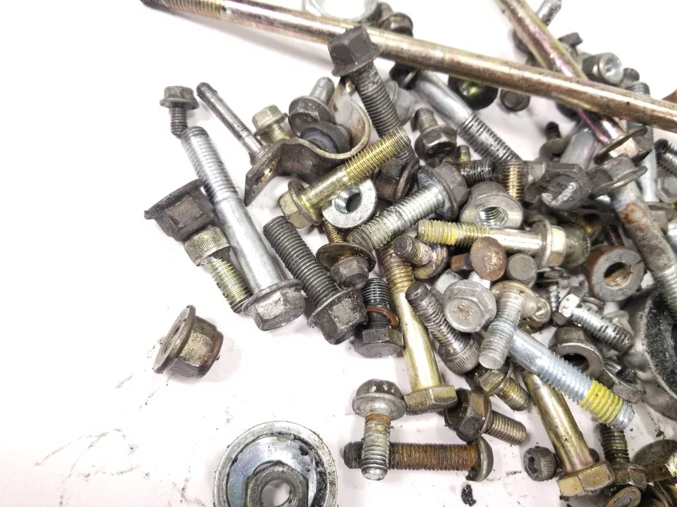 Can-Am Spyder GS Roadster 990 2008 kit de pernos de hardware múltiple enorme Foto 4 de 4