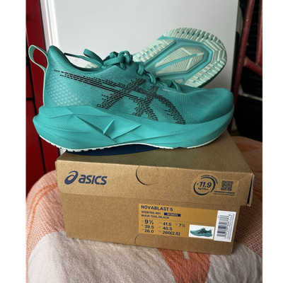 ASICS Novablast 5 Wave Teal/Black Running Sneaker Mesh Low Top Lace-Up