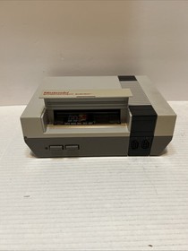 Official Nintendo Entertainment System NES-001 Console Duck Hunt / Mario Tested
