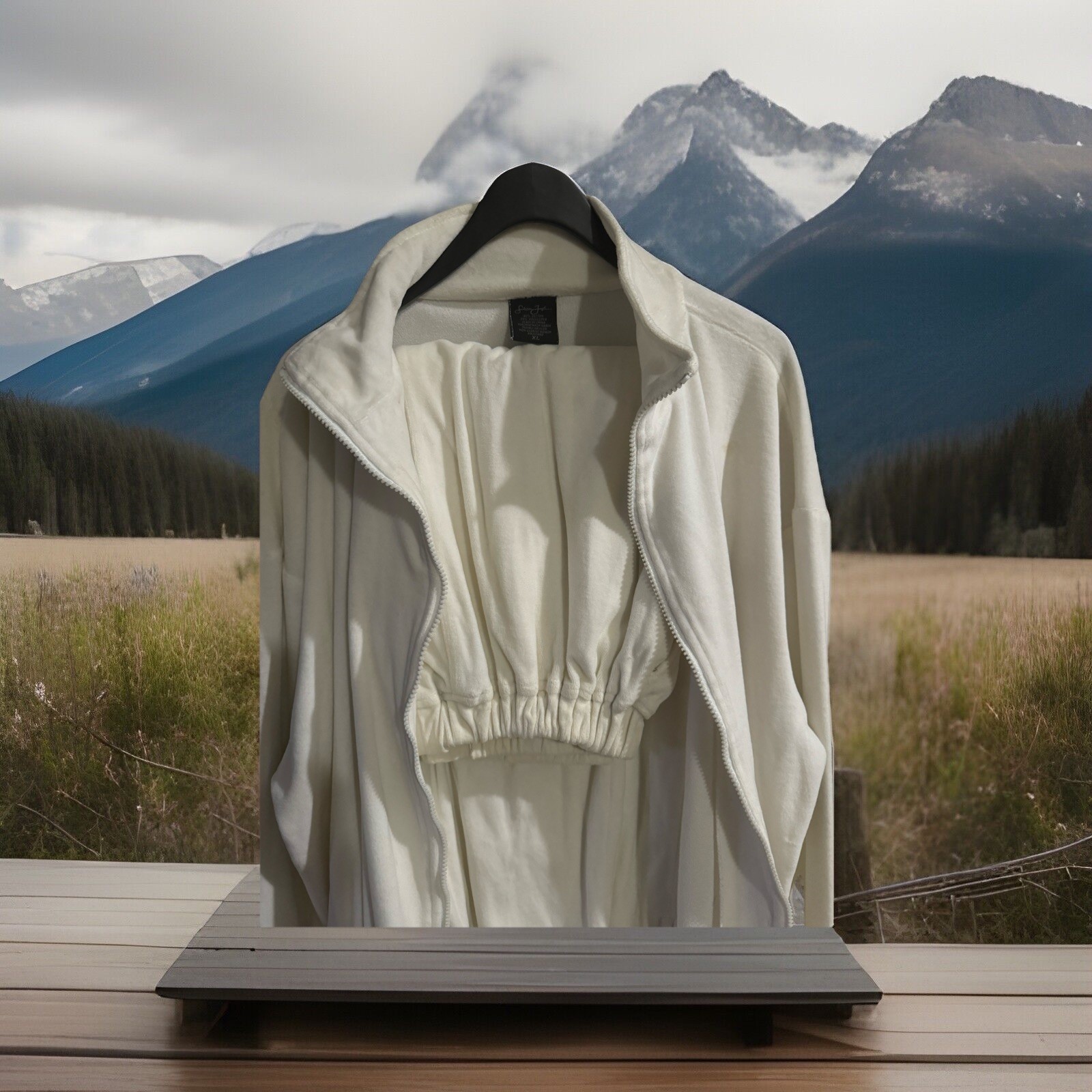 Vintage Sean John Ivory Tracksuit Size XL/2XL Excellent Condition