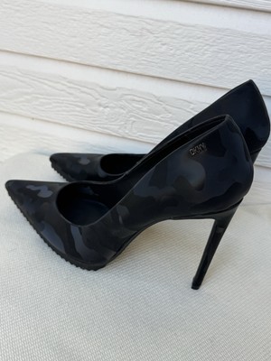 DKNY Women's Carisa Pointed Toe Pump, Deep Black, 10