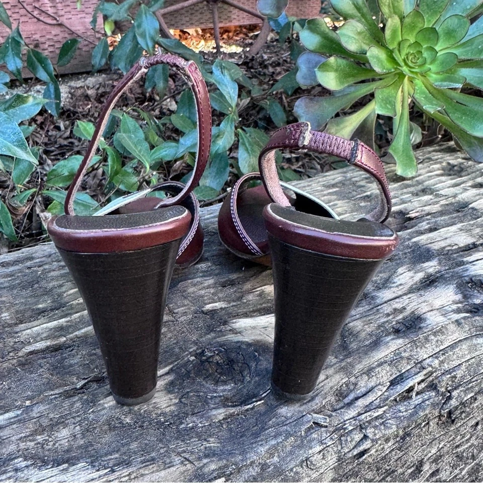 Anne Klein Peep Toe Slingback Brown White Colorblock Italy Heels Women’s Size 6M - Image 4 of 4