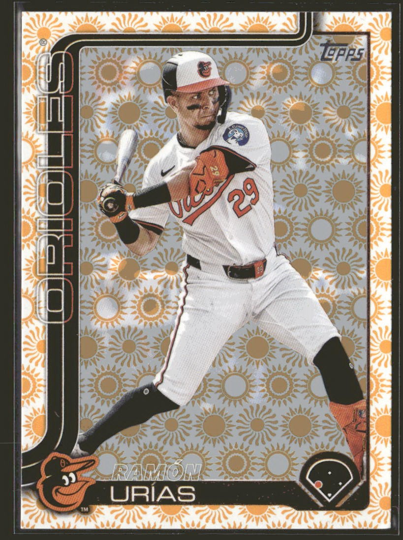 2025 Topps #380 Ramón Urías Holiday