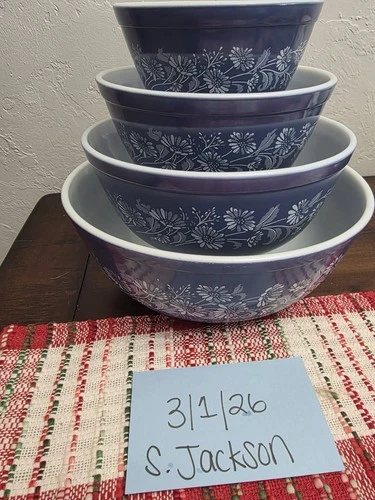 Pyrex Vintage Nesting Mixing Bowls Colonial Mist 4-Piece Set #401-404