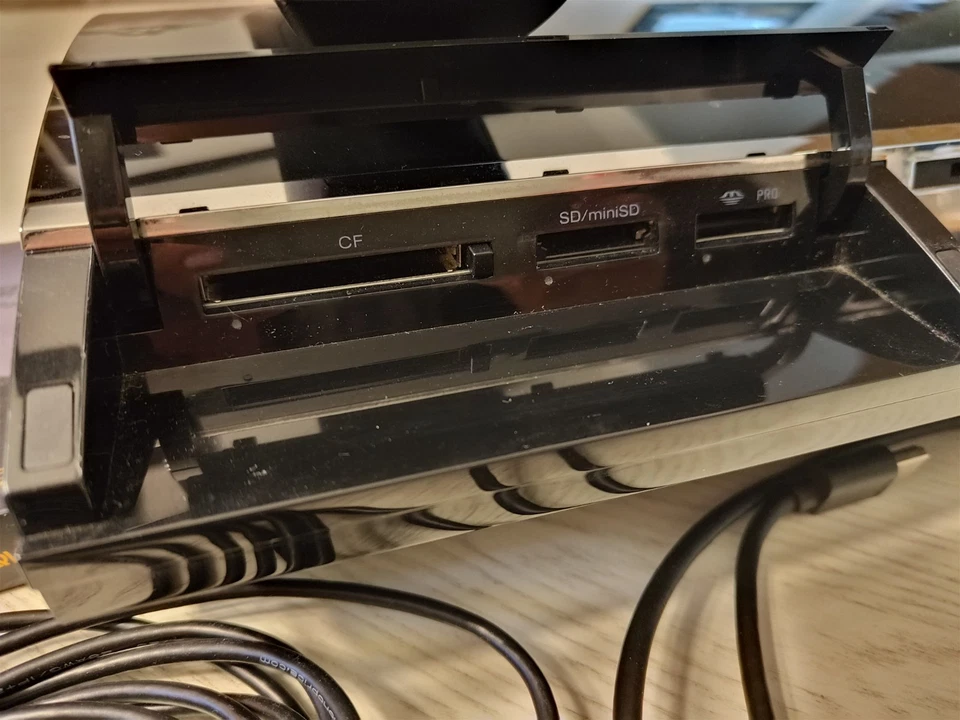 PS3 1TB Backwards Compatible CECHE01 Tested Working Cables and GOW Collection - Image 3 of 4
