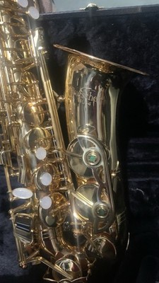 Buescher BU4 Alto Saxophone Brass Gold Lacquered with Case Mouthpiece