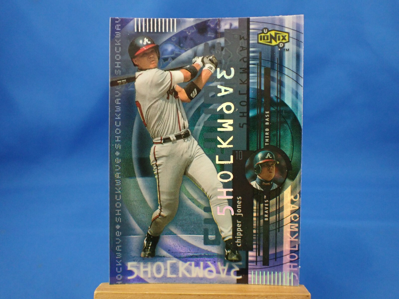 Chipper Jones UD Ionix 2000 Shockwave S9