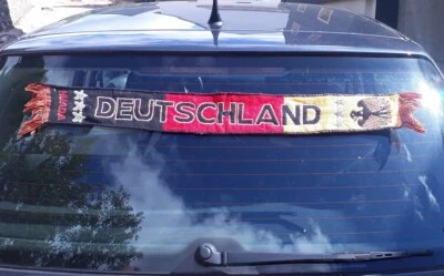 ÉCHARPE D'Allemagne FANSCHAL Avec Ventouses DE FOOTBALL CM 2022 Drapeau - Photo 1/4