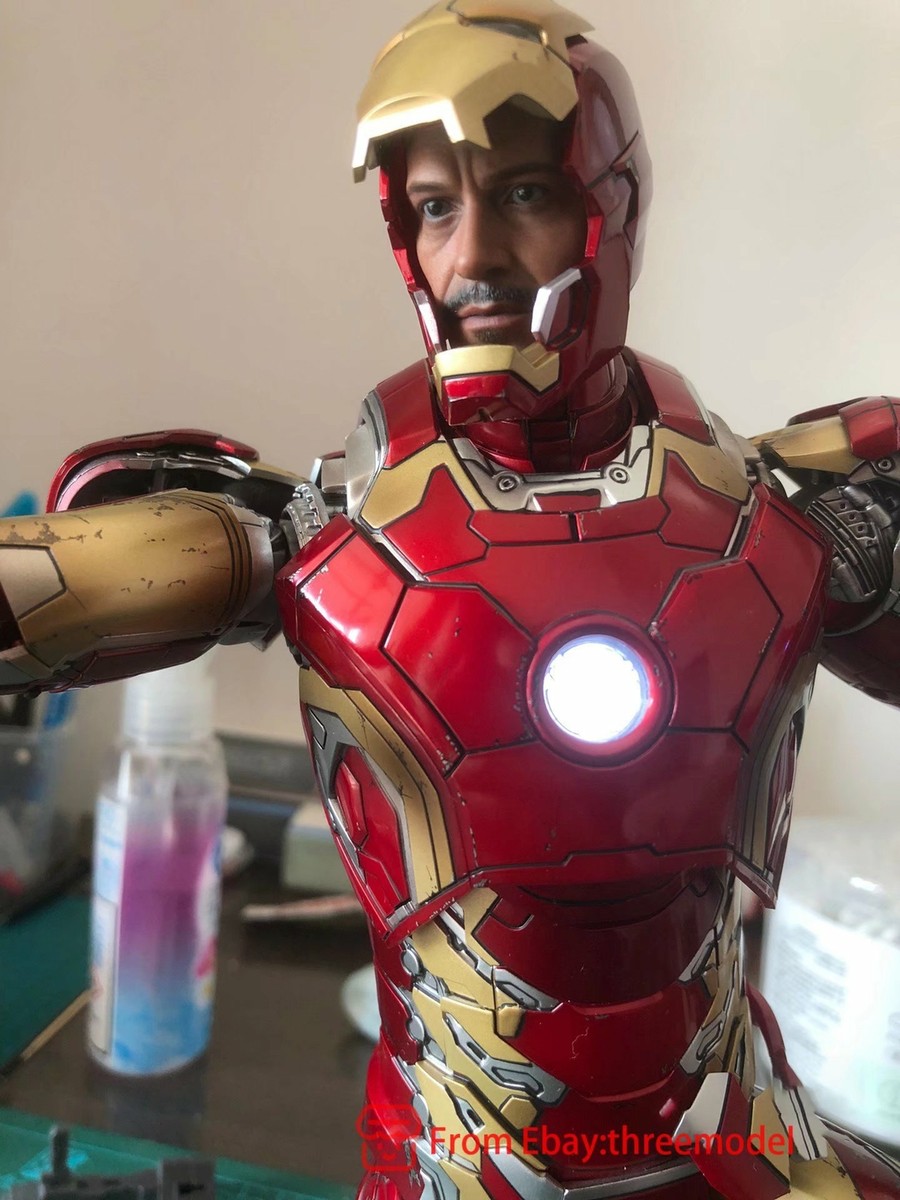 Hot Toys HT 1/6 MMS278D09 Avengers: Age of Ultron Iron Man Hot Toys HT 1/6 MMS278D09 Avengers: Age of Ultron Iron Man