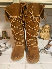 Minnetonka Moccasin Boots Brown Lace Up Knee-High Fringe Suede Leather 9 US