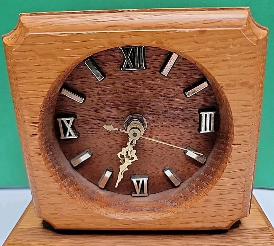 Vintage Post Modern Quartz Wood Mantel Clock. | eBay