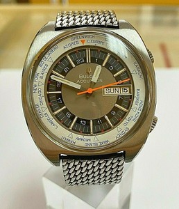 bulova accutron diver