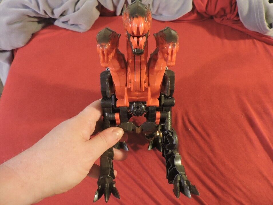 ONE transformer 3-headed mechanized electronic dragon toy ONE transformer 3-headed mechanized electronic dragon toy