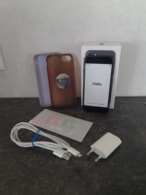 Apple iPhone 7 mit 128 GB in Schwarz (Modell A1778) *Handy mit vielen Extras*