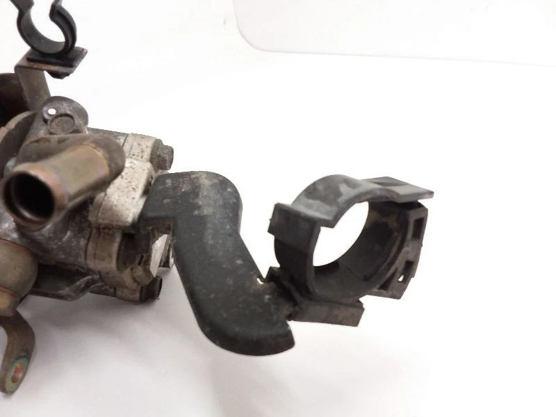 05 06 07 08 09 10 11 12 13 14 15 Bomba de dirección asistida Nissan Xterra Foto 3 de 4