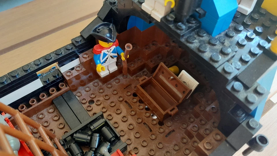 LEGO Pirates #6274 Caribbean Clipper - Vintage 1989 - 99% Complete - NO BOX - image 4 of 4