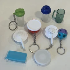Lot Of 4 Vintage Tupperware Keychains And 5 Mini’s 