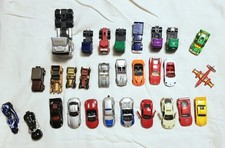 Set Mit 30 Sutos Inkl. Batman Motorrad, Polizei Auto ,Taxi, Hot Wheels Uvm