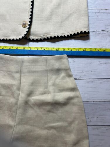Women 2 Piece Set Beige Solid Short Sleeve V-Neck Button Comfort Casual Pearls S - Picture 3 of 6