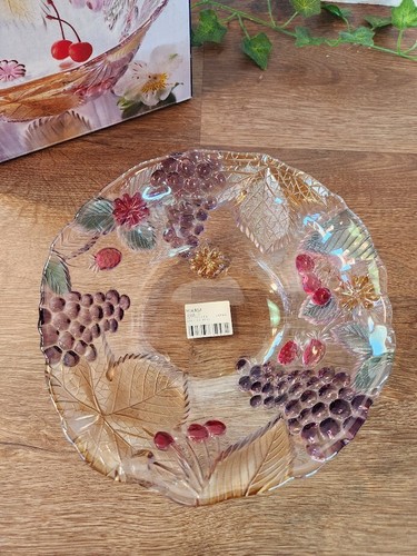 Mikasa Chablis Collection 9.5" Serving Bowl Pics Do Not Do It Justice Stunning - Picture 2 of 4