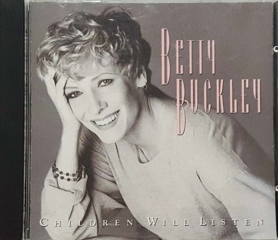 5 CD X $20 Lot Divas, Singers, Streisand, Madonna, Shakira, Aguilera, Ronstadt, - Image 3 of 4