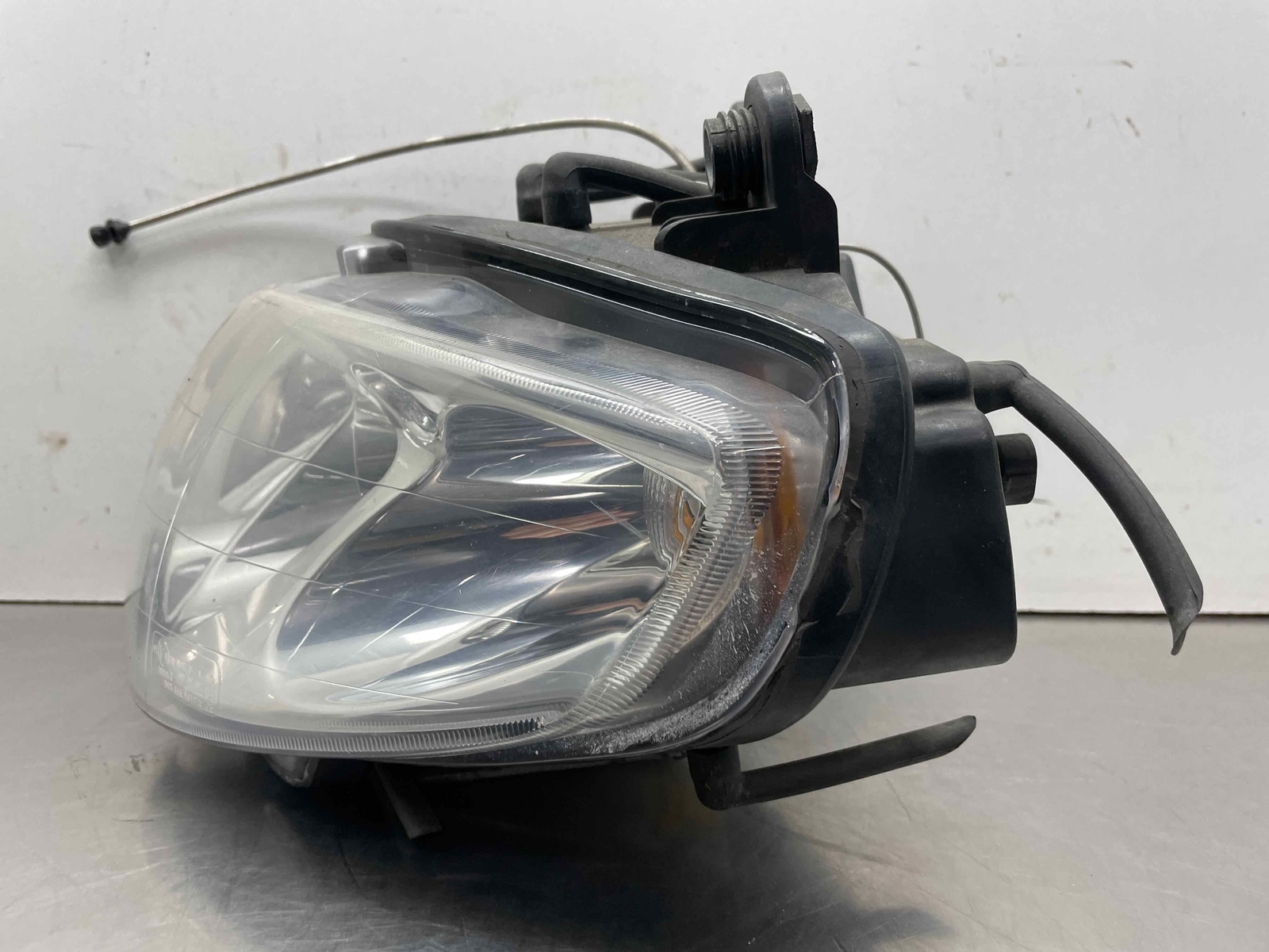 2006 Maserati Quattroporte OEM Left Hand Drivers Side Xenon Headlight Assembly