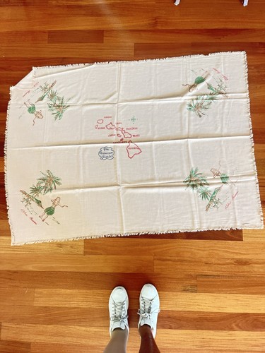 Vintage 40s 50s Hawaiian Souvenir Tablecloth or Shawl Aloha Hula Dancers 38 x 48 - Picture 5 of 7