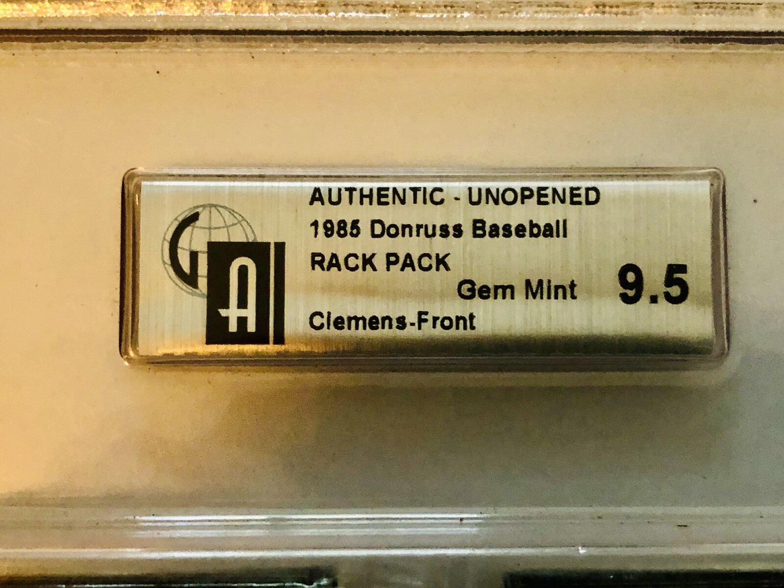 1985 Donruss Baseball Roger Clemens RC on Top! Graded 9.5 GEM MINT by GAI - Picture 8 of 9
