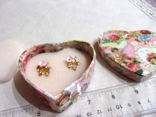 Pendientes vintage de rosa rosa Avon - Imagen 8 de 9