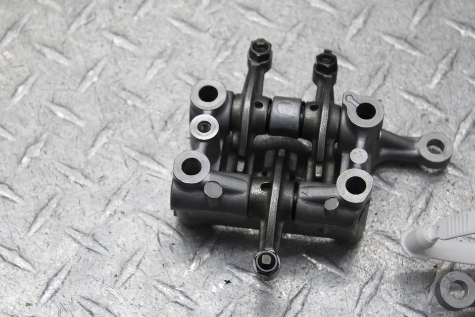 Honda Shadow Spirit 750 VT750DC 2005 balancines de válvula Foto 3 de 4