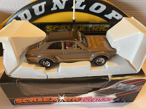 Scalextric - C287 Mk1 Ford Escort - Picture 4 of 13