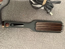 Hairitage Smooth Sailing Heated Ceramic Hair Brush for Straightening