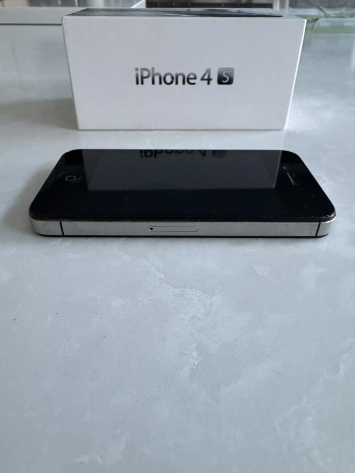Apple iPhone 4s 16GB – Good Condition - Boxed - Image 2 of 4