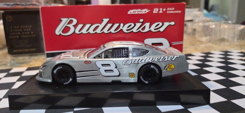 Lionel Racing 1:24 Dale Earnhardt Jr #8 Budweiser 2024 Chevy Camaro Raw LE Stand