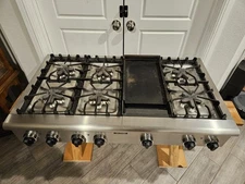 Thermador Pro Series 48" Gas Cooktop 6 Burner w Griddle Nat Gas Tested PC486GDBS