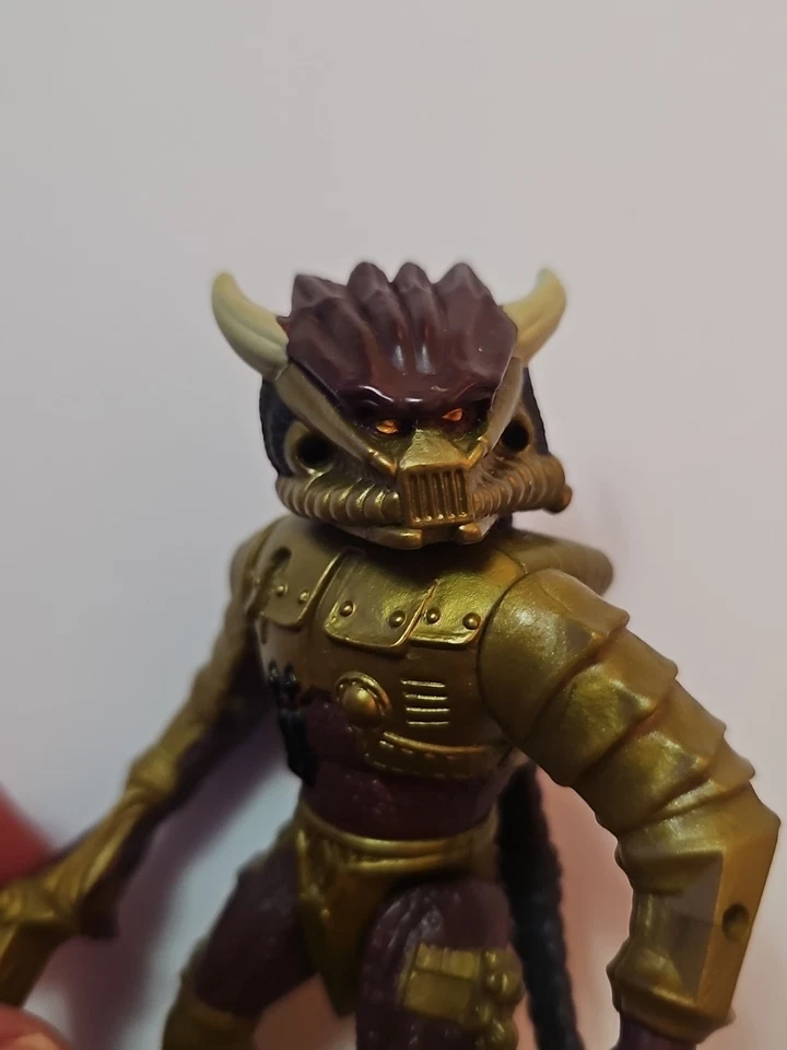 De colección 1993 Spiked Tail Predator con armas excelente estado - ¡La acción funciona! Foto 3 de 4