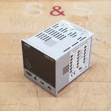 Azbil C15TV0TA0300 SDC15 Temperature Controller - USED