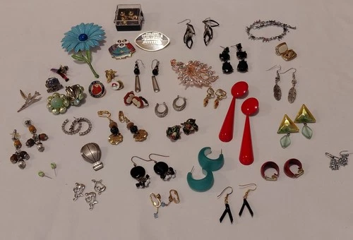 All Wearable Vintage Costume Jewelry Lot Clip Earrings Horse Bracelet Lapel Pins