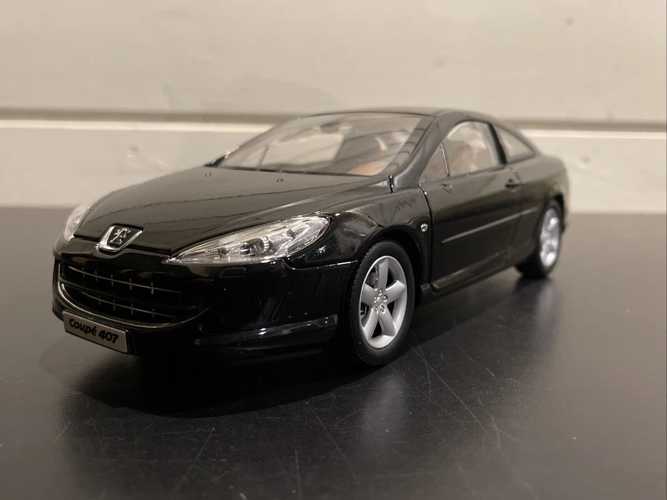 NOREV 1/18 PEUGEOT 407 COUPÉ NOIRE Die-Cast Foto 3 de 4