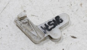 VW Passat 35i Variant Bj 1991 Umlenkung Gestänge Tür hinten LINKS #84571-F144