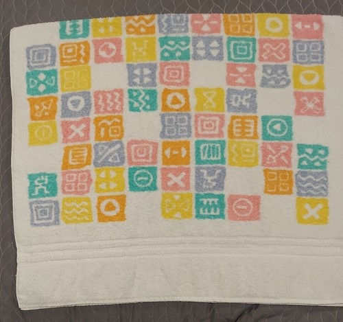 Cannon Royal Family Beach Towel Multi Pastel Block Symbols Print 80s Cotton VTG - Picture 2 of 9