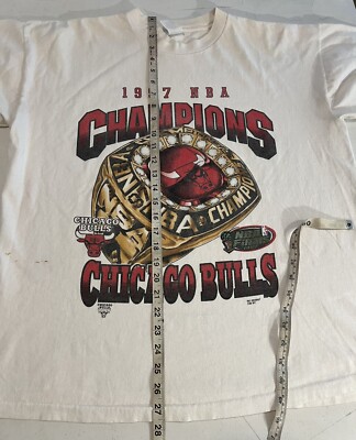 VTG Chicago Bulls Champions Ring 1997 NBA Finals T-Shirt XL