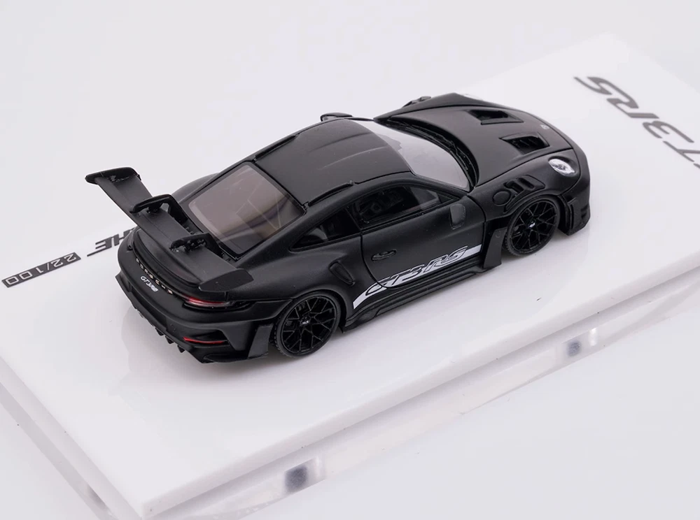 Porsche 911 GT3 RS ブラック 1/32スケール新品未使用 Minichamps 1:18 Porsche 911 (992) GT3 RS ヴァイザッハ
